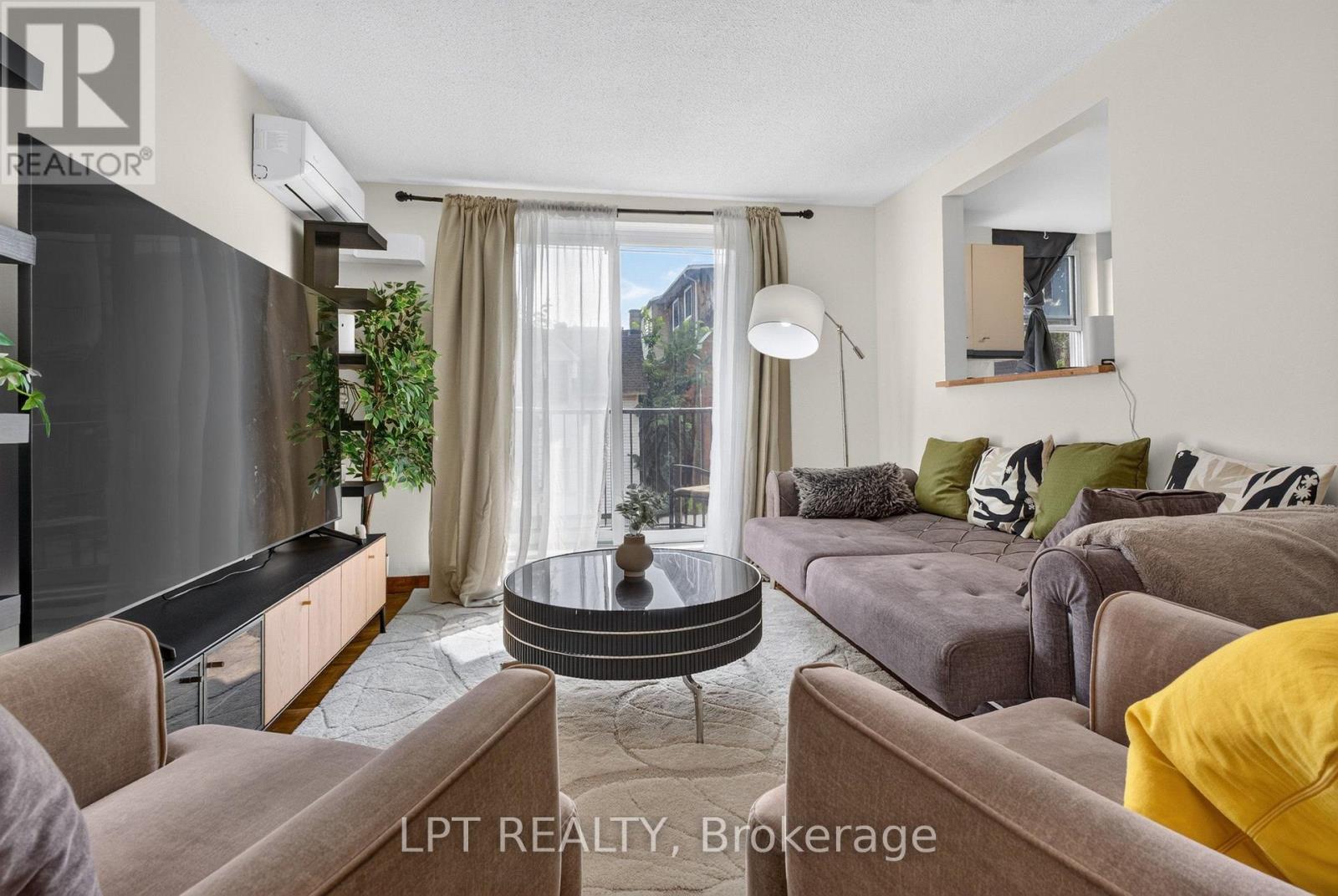 203 - 50 Burnside Avenue, Ottawa, Ontario  K1Y 2M2 - Photo 4 - X13669064