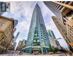 2012 - 8 THE ESPLANADE, Toronto, Ontario