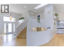 2296 Lillooet Crescent, Kelowna, British Columbia  V1V 1T1 - Photo 4 - 10397395