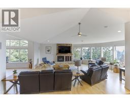 2296 Lillooet Crescent, Kelowna, British Columbia  V1V 1T1 - Photo 6 - 10397395