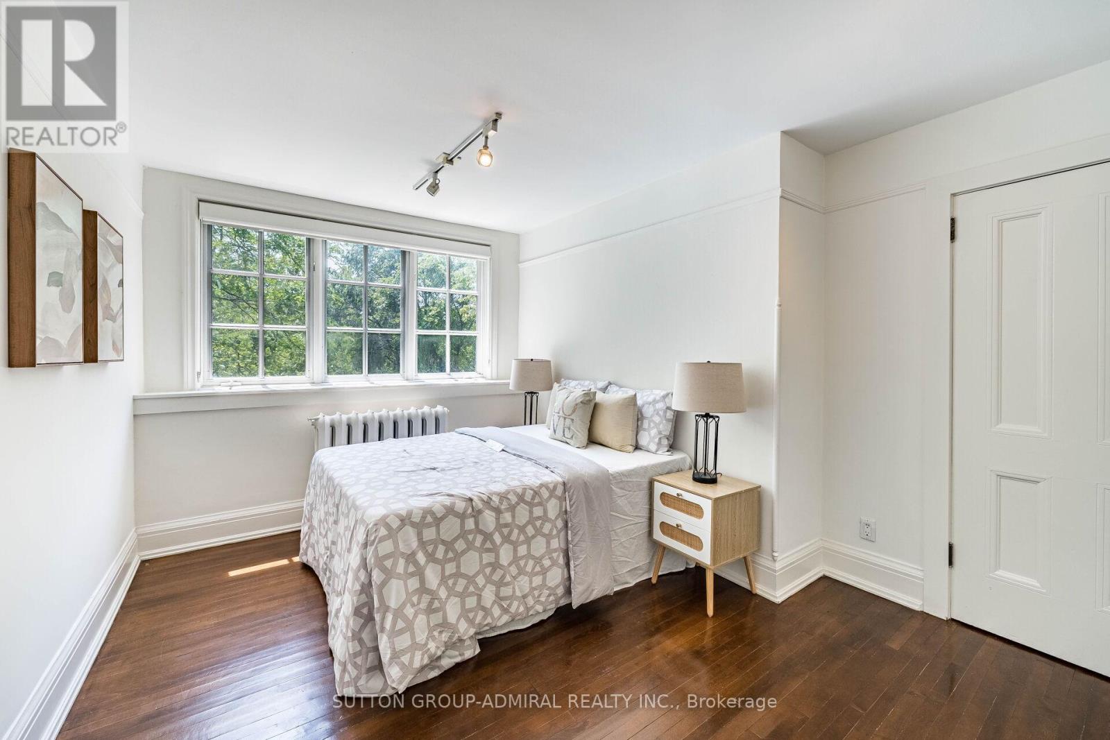 63 Highland Avenue, Toronto, Ontario  M4W 2A2 - Photo 33 - C13542212