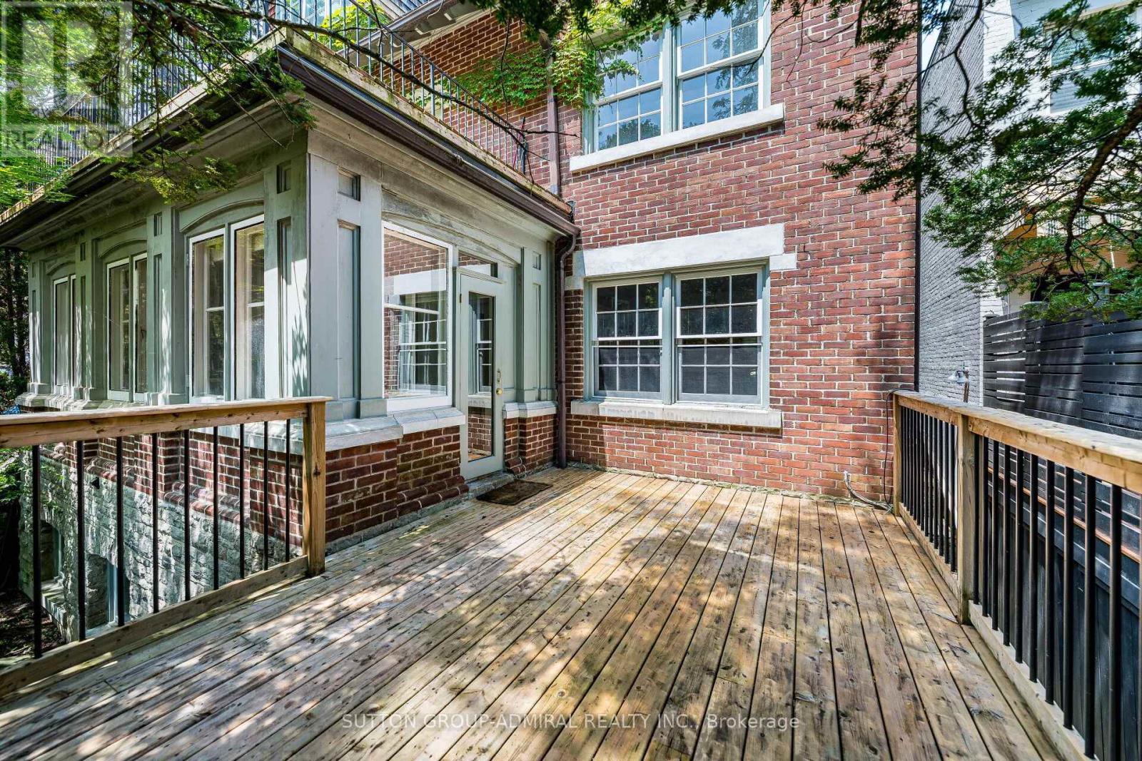 63 Highland Avenue, Toronto, Ontario  M4W 2A2 - Photo 44 - C13542212