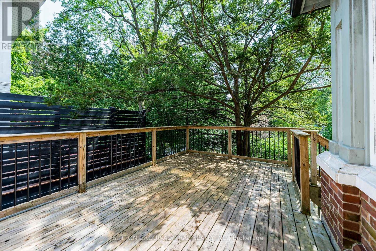 63 Highland Avenue, Toronto, Ontario  M4W 2A2 - Photo 43 - C13542212
