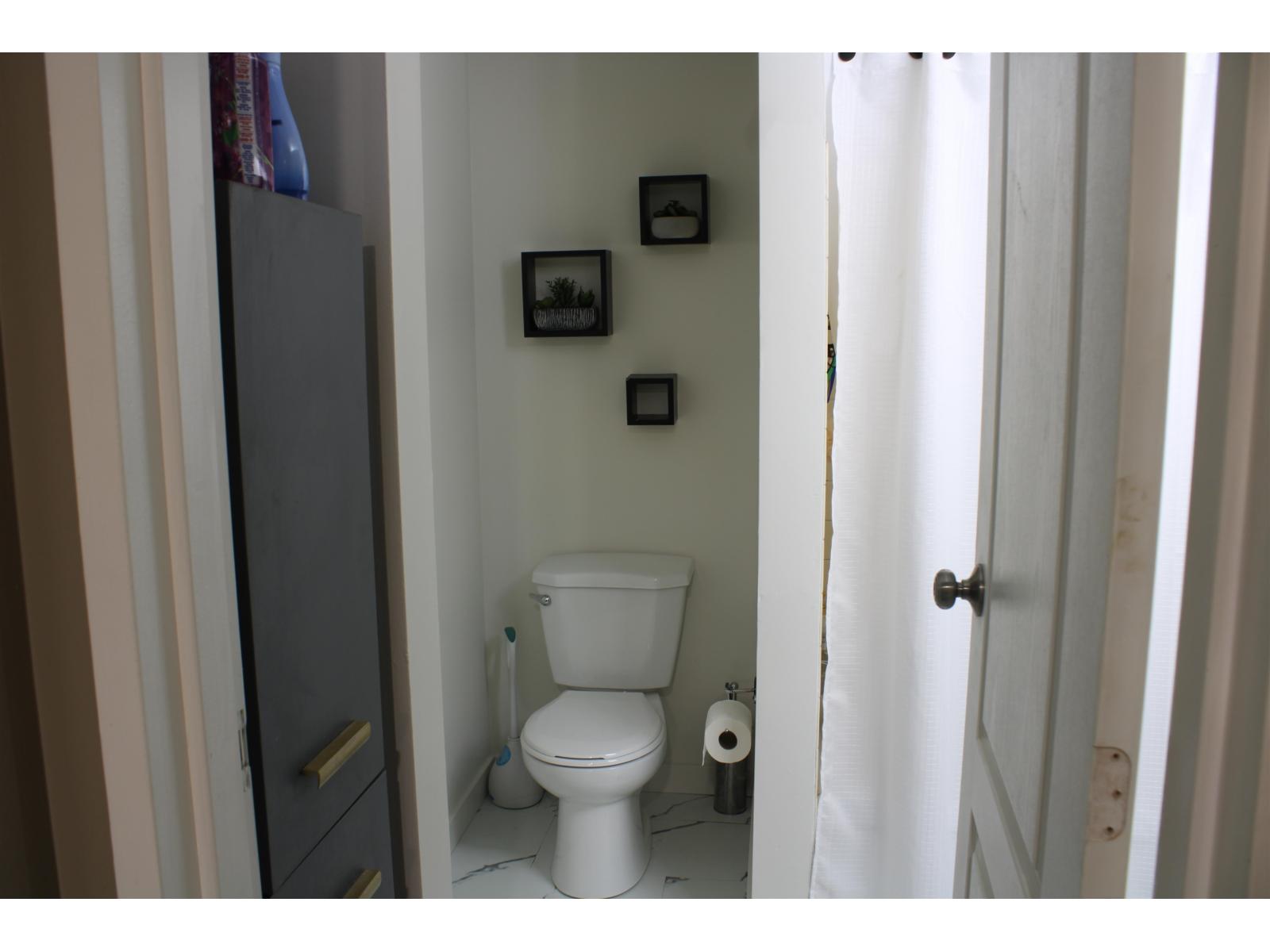 102 10061 150 Street, Surrey, British Columbia  V3R 4A7 - Photo 17 - R3153905