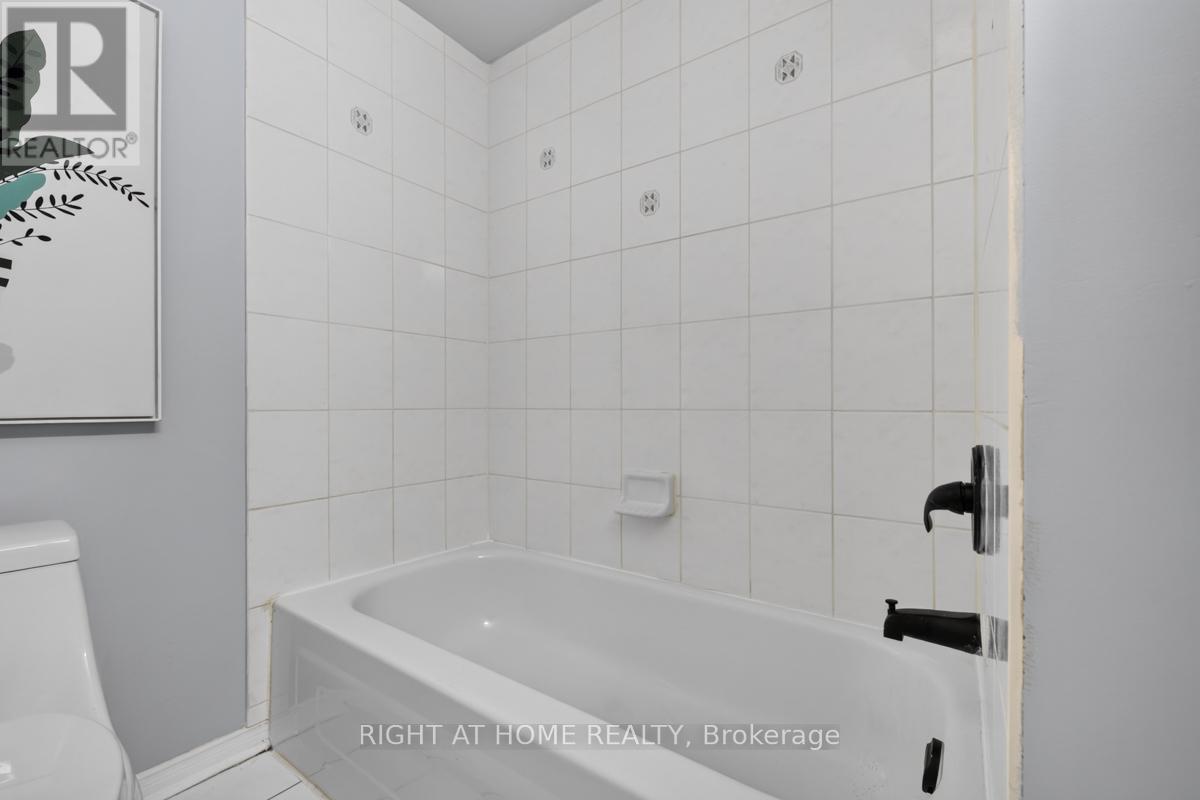 101 Wilmont Court, Brampton, Ontario  L6X 4Z7 - Photo 25 - W13500062