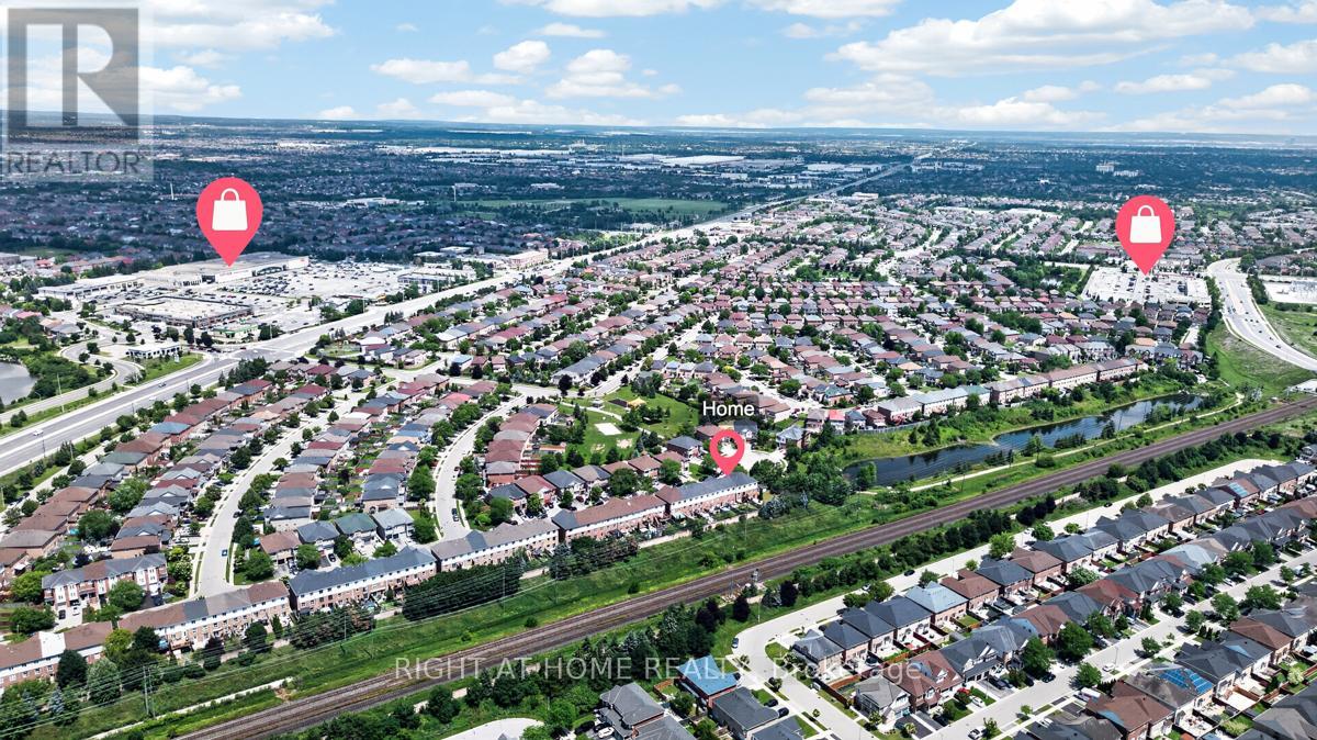 101 Wilmont Court, Brampton, Ontario  L6X 4Z7 - Photo 5 - W13500062