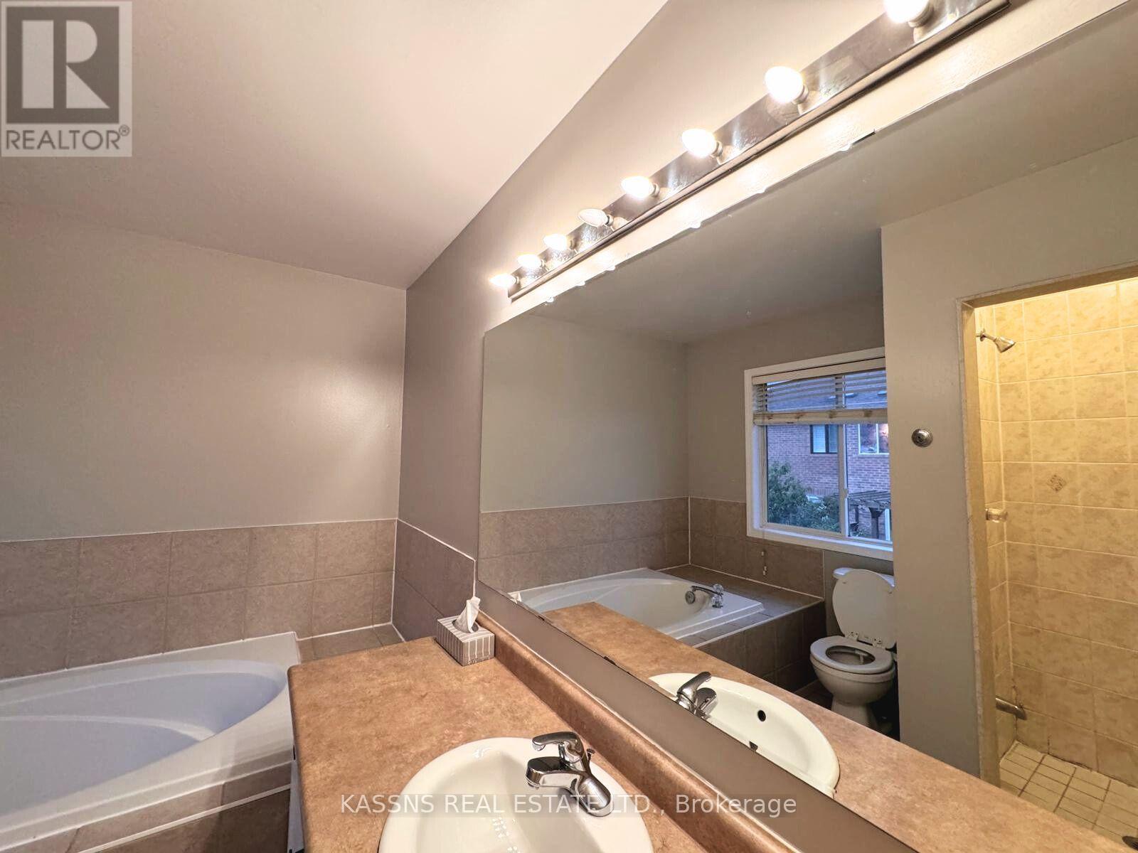 718 Irving Terrace, Milton, Ontario  L9T 6H3 - Photo 25 - W13599652
