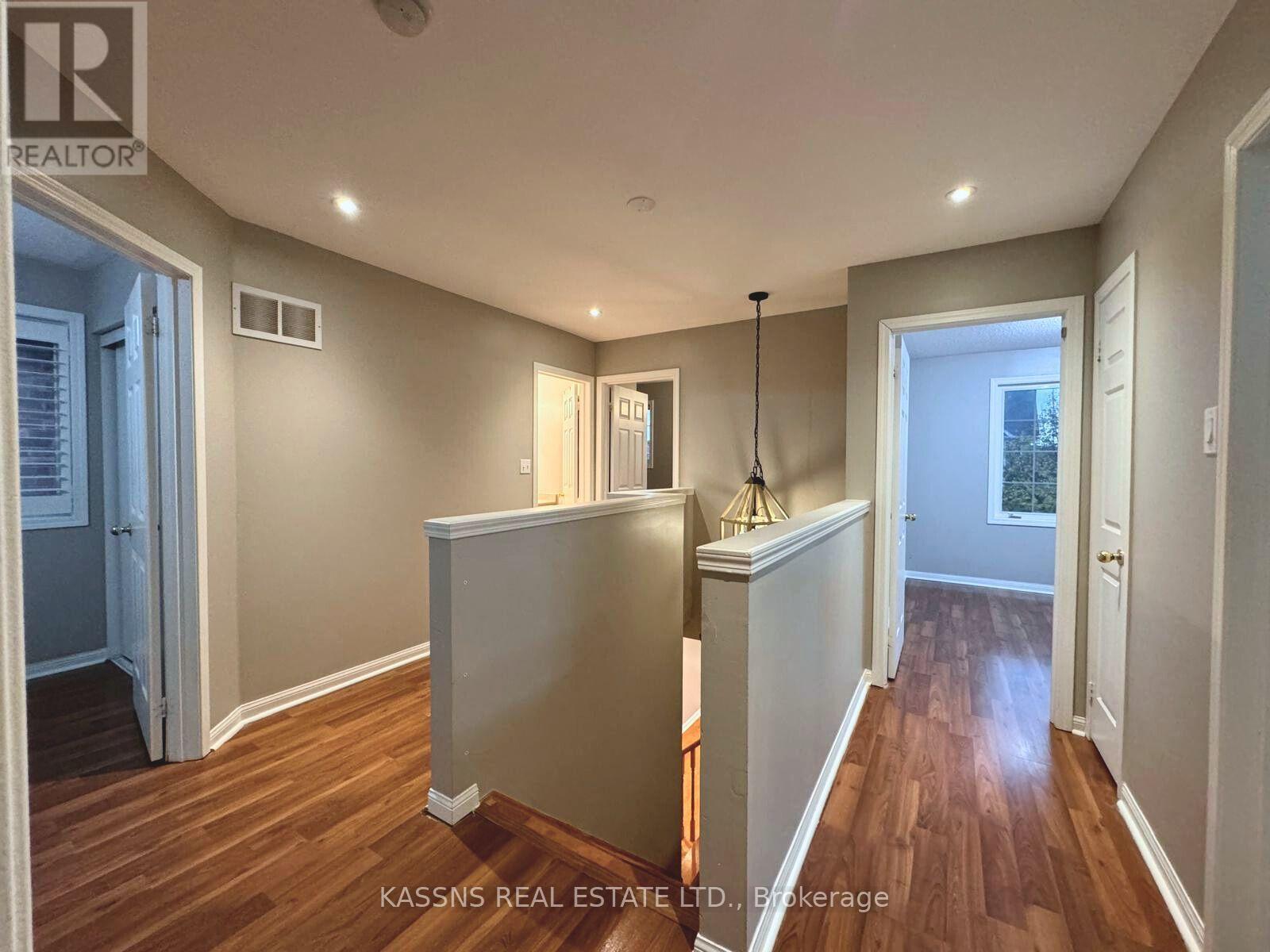 718 Irving Terrace, Milton, Ontario  L9T 6H3 - Photo 17 - W13599652