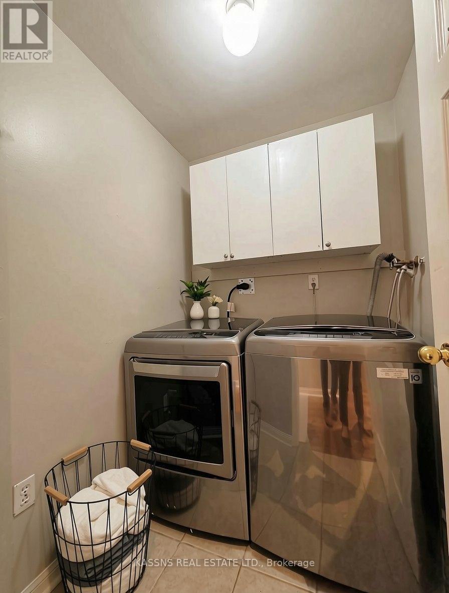 718 Irving Terrace, Milton, Ontario  L9T 6H3 - Photo 32 - W13599652