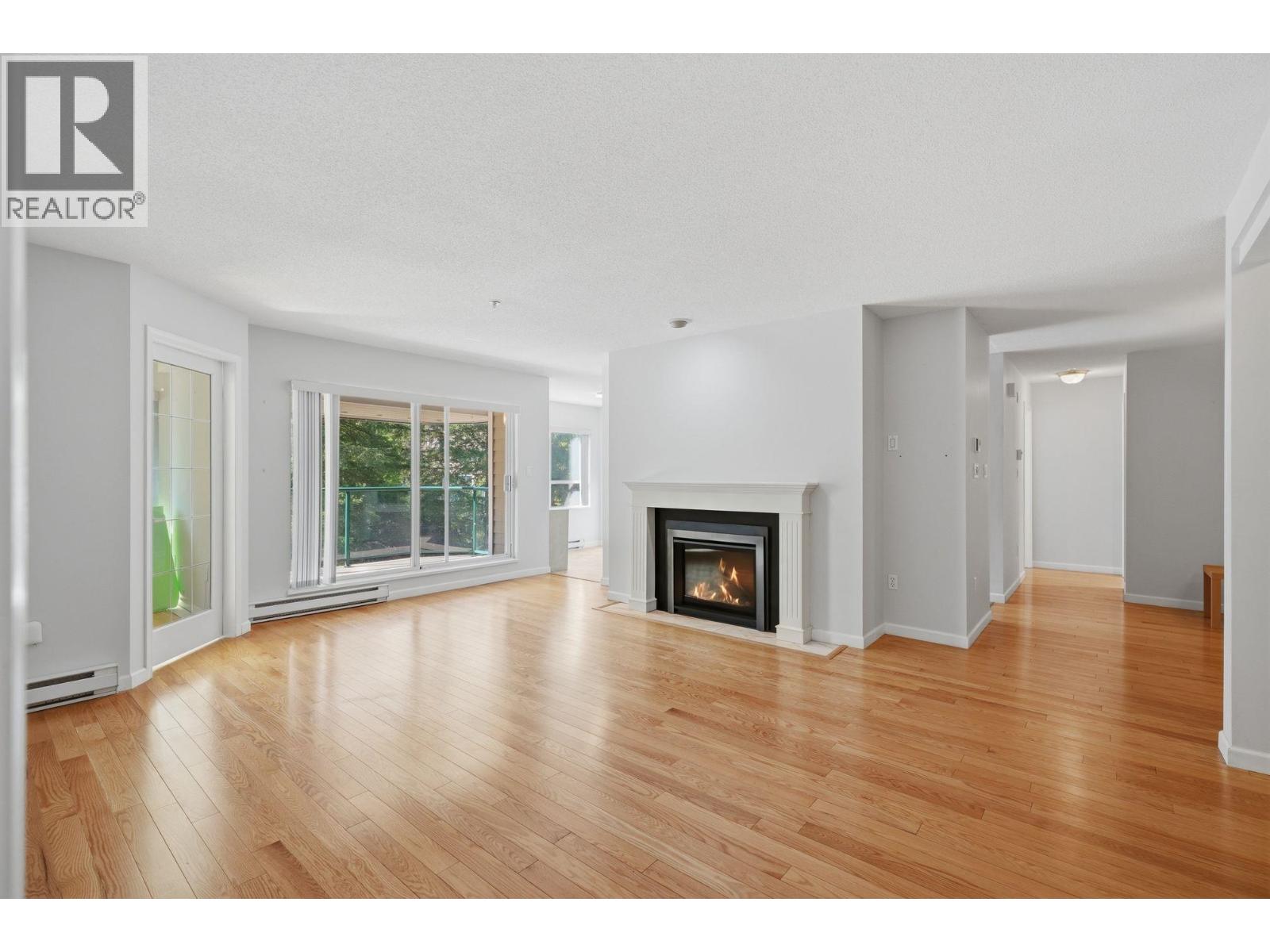 301 3680 Banff Court, North Vancouver, British Columbia  V7H 2Y7 - Photo 5 - R3155230