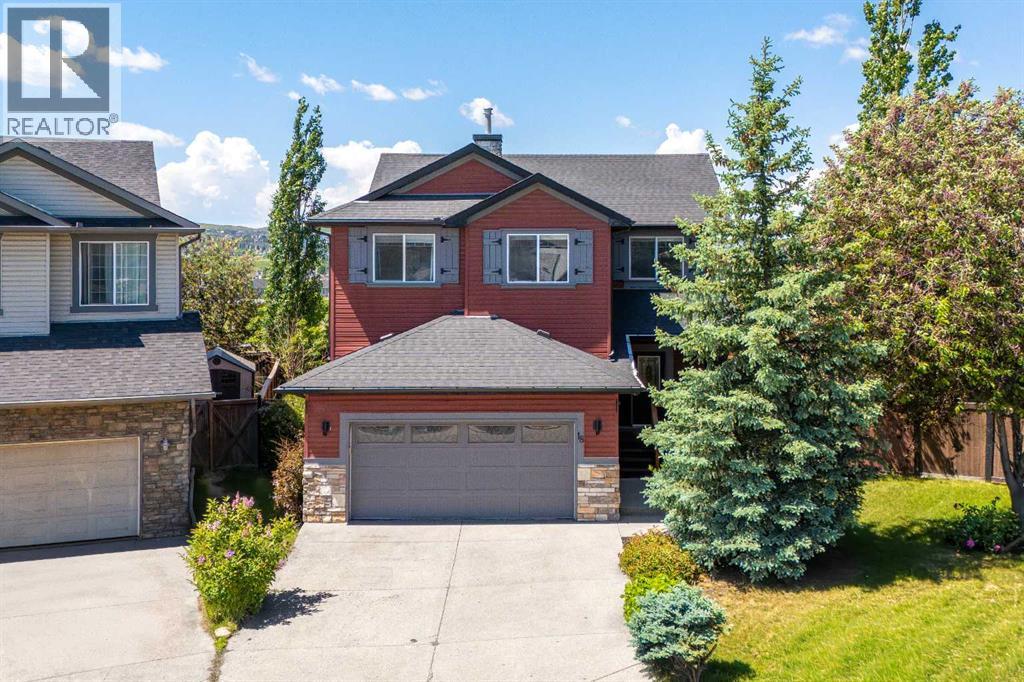 18 Hidden Creek Manor Nw, Calgary, Alberta  T3A 6L7 - Photo 2 - A2322724