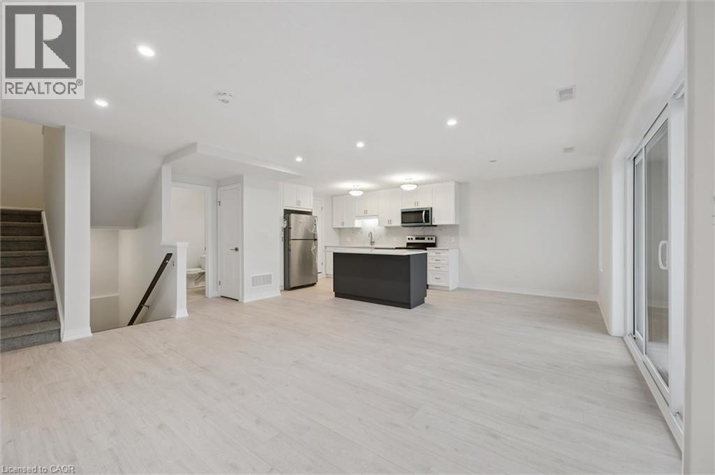 525 Erinbrook Drive Unit# B039, Kitchener, Ontario  N2E 0L4 - Photo 9 - 40763835