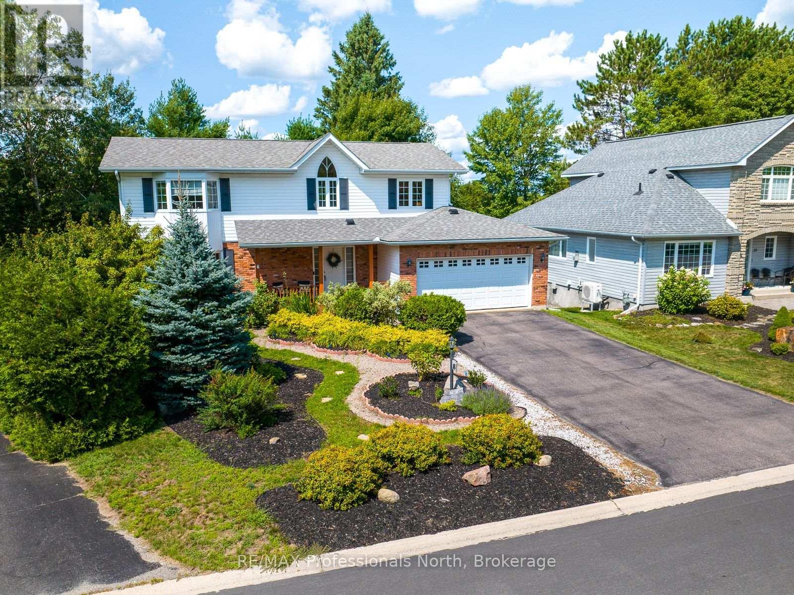 18 HERITAGE CRESCENT, Huntsville, Ontario