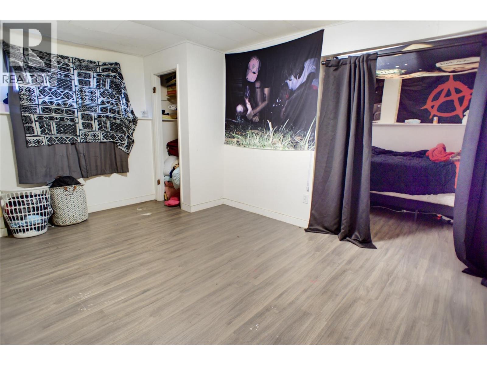 262 Holly Avenue, Kamloops, British Columbia  V2B 1M3 - Photo 13 - 10397468