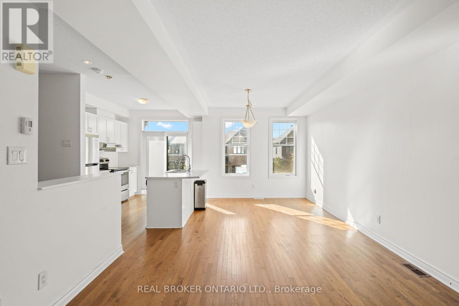 66 Fallengale Crescent, Ottawa, Ontario  K2T 0K9 - Photo 14 - X13658292
