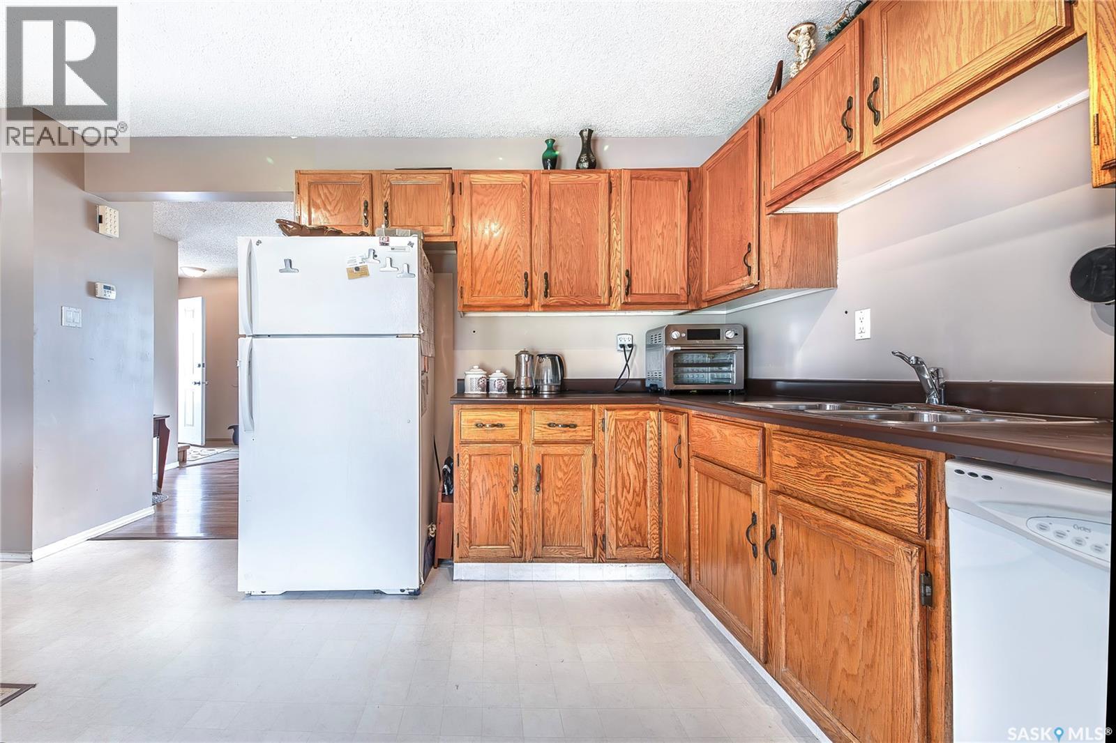 446 Berini Drive, Saskatoon, Saskatchewan  S7N 3N5 - Photo 14 - SK045361