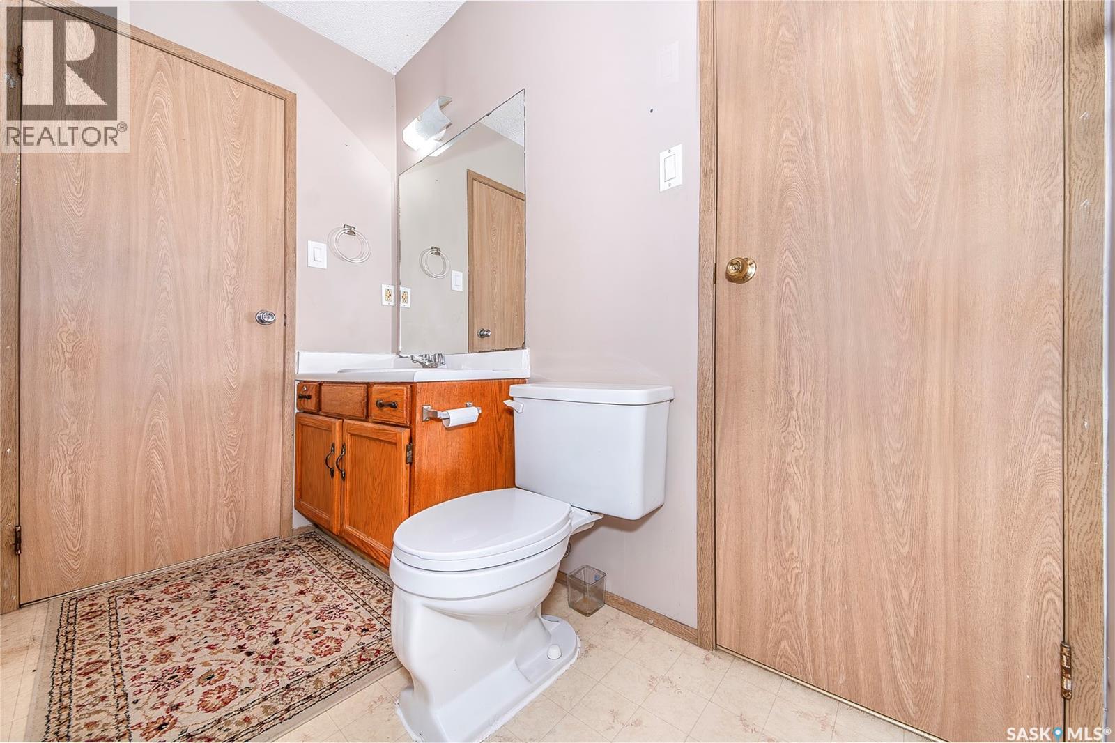 446 Berini Drive, Saskatoon, Saskatchewan  S7N 3N5 - Photo 21 - SK045361