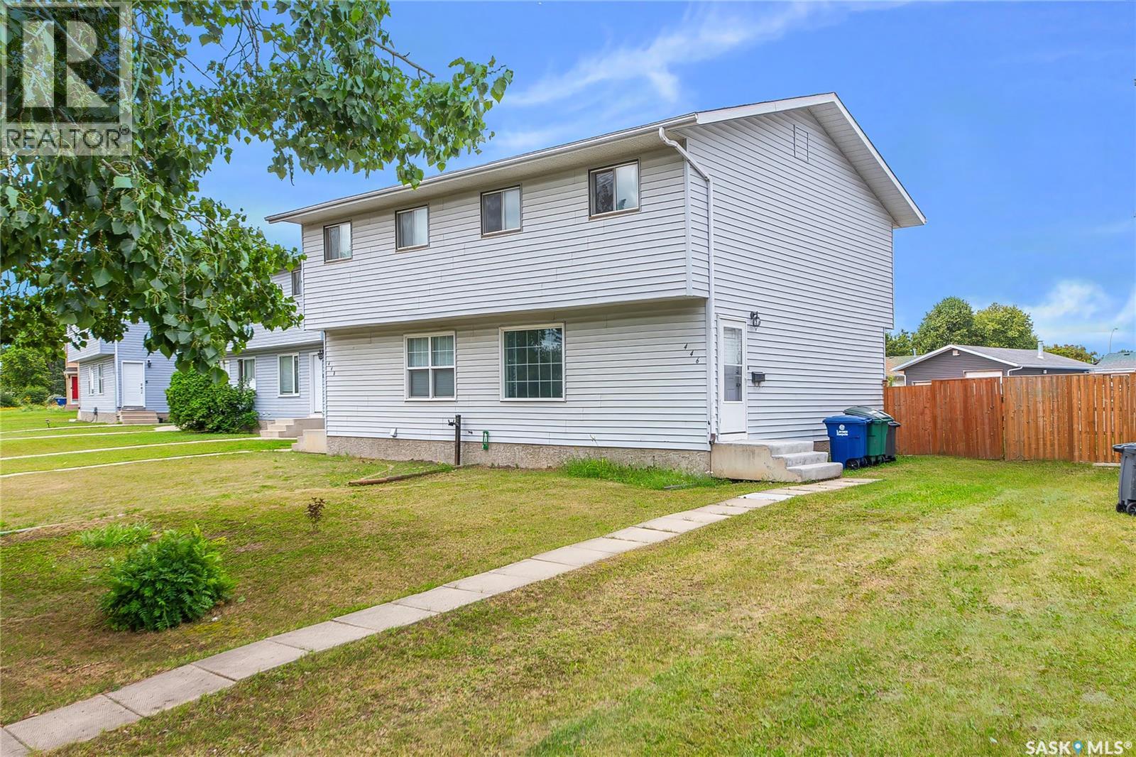 446 Berini Drive, Saskatoon, Saskatchewan  S7N 3N5 - Photo 4 - SK045361