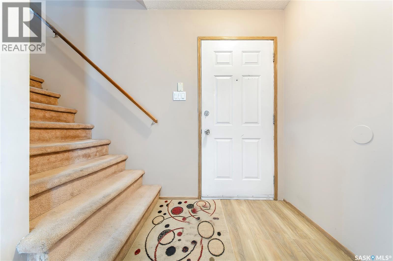 446 Berini Drive, Saskatoon, Saskatchewan  S7N 3N5 - Photo 6 - SK045361