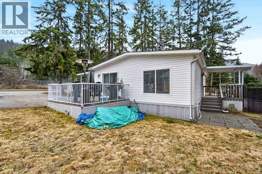 1 Wolfe Street, Sicamous, British Columbia  V0E 2V1 - Photo 40 - 10393321