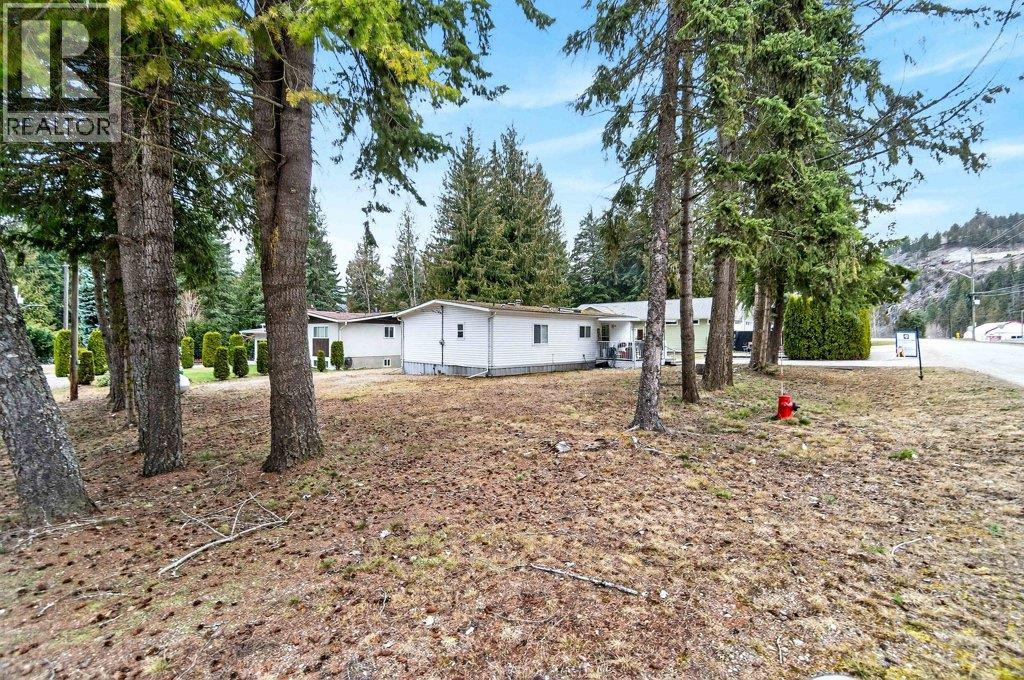 1 Wolfe Street, Sicamous, British Columbia  V0E 2V1 - Photo 54 - 10393321