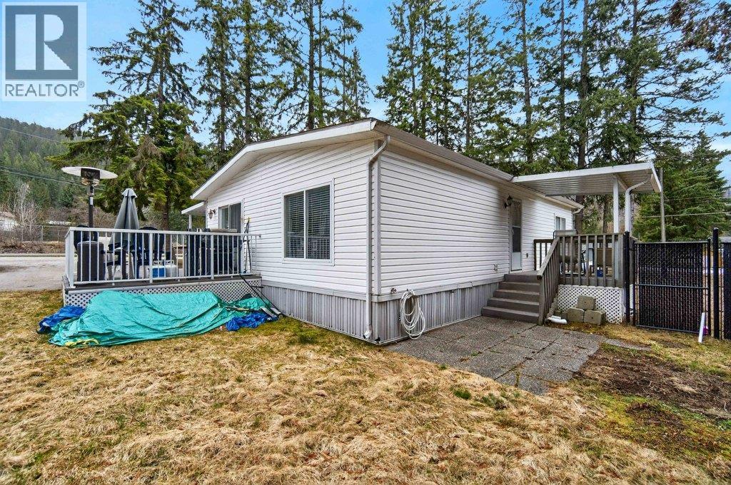 1 Wolfe Street, Sicamous, British Columbia  V0E 2V1 - Photo 41 - 10393321