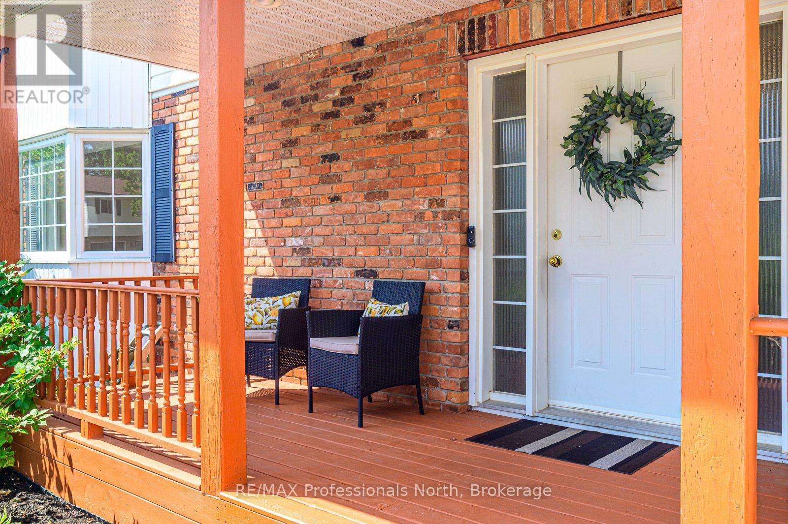 18 Heritage Crescent, Huntsville, Ontario  P1H 1S9 - Photo 3 - X13660306