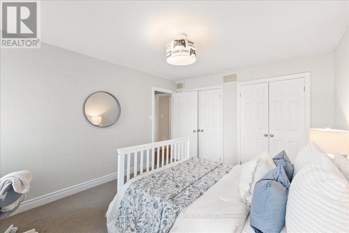53f Dentonia Park Avenue, Toronto, Ontario  M4C 0A4 - Photo 21 - E13592584