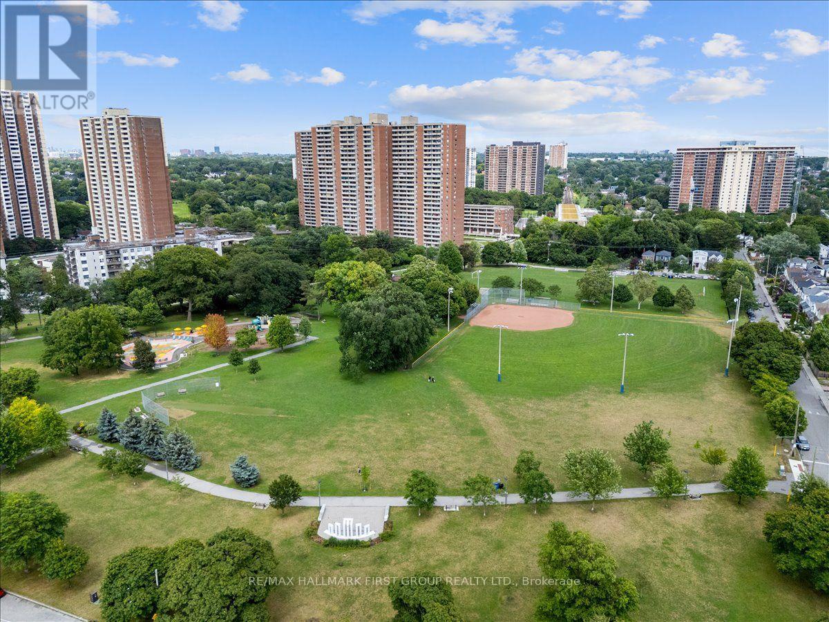 53f Dentonia Park Avenue, Toronto, Ontario  M4C 0A4 - Photo 35 - E13592584