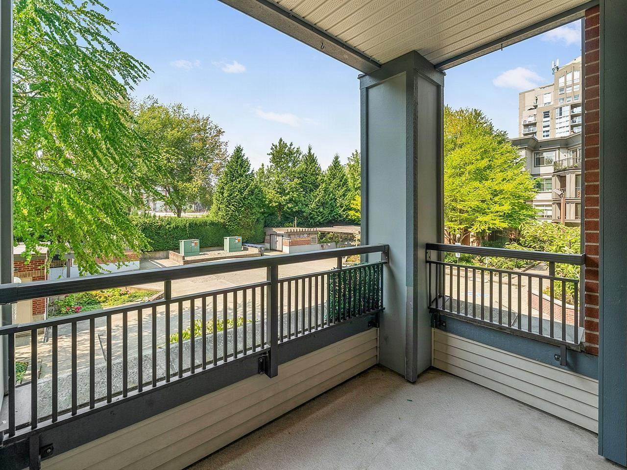 215 10455 University Drive, Surrey, British Columbia  V3T 0A5 - Photo 11 - R3155240