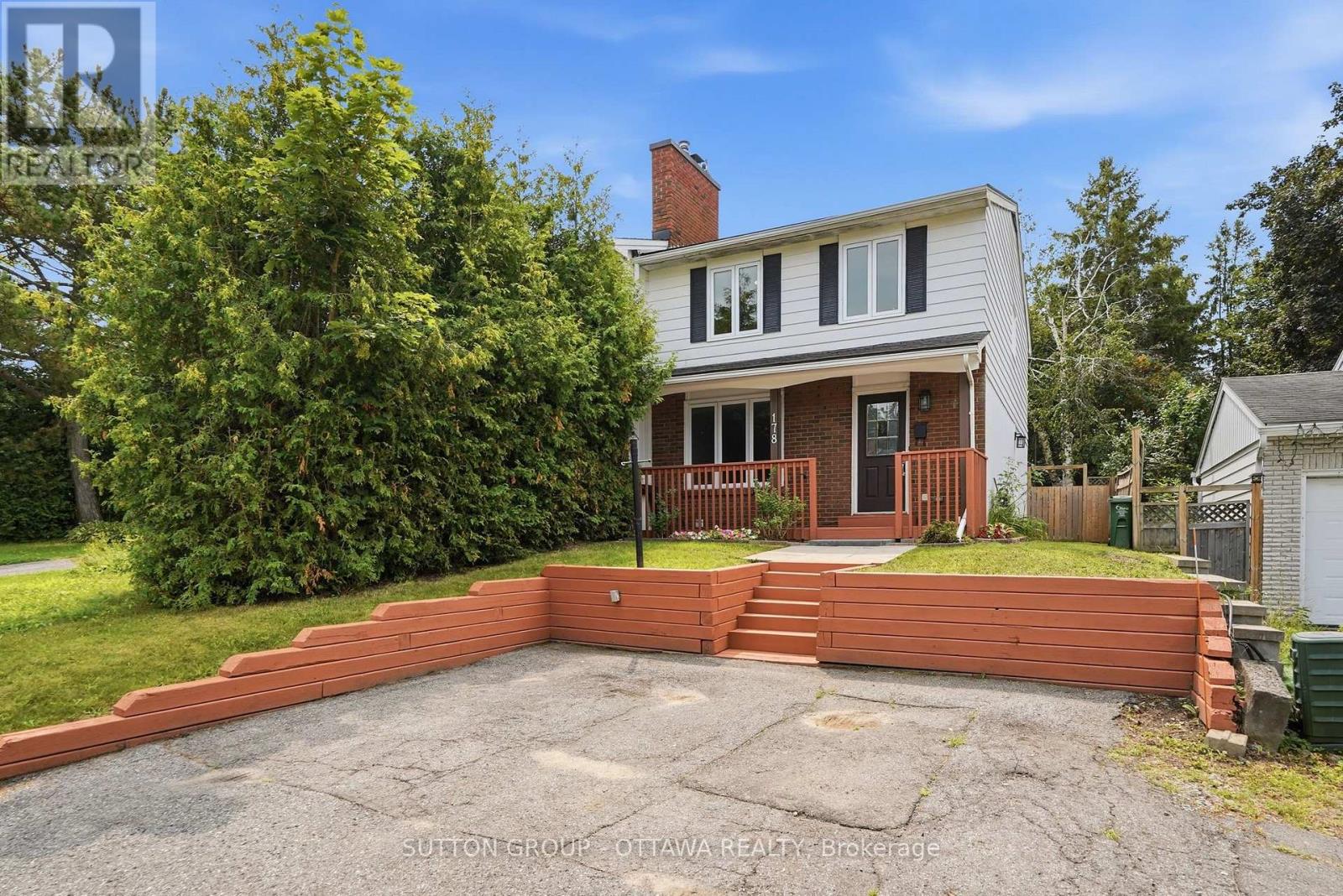 178 Mcclellan Road, Ottawa, Ontario  K2H 5W1 - Photo 2 - X13669114