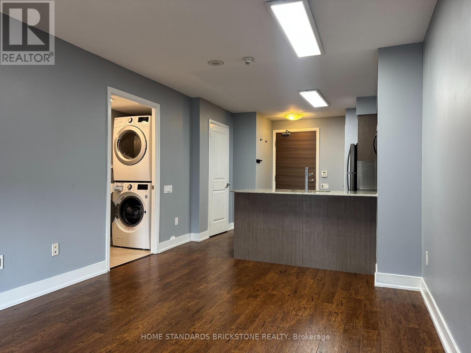 512 - 23 Sheppard Avenue E, Toronto, Ontario M2N 0C8 - Photo 3 - C13669092