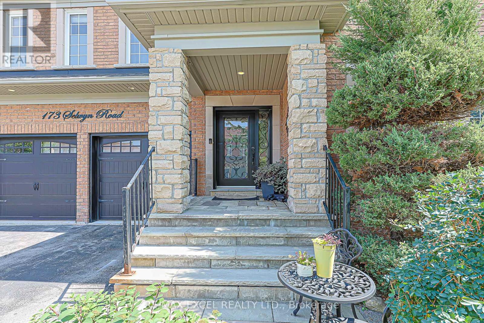 173 Selwyn Road, Richmond Hill, Ontario  L4E 5E6 - Photo 2 - N13669130