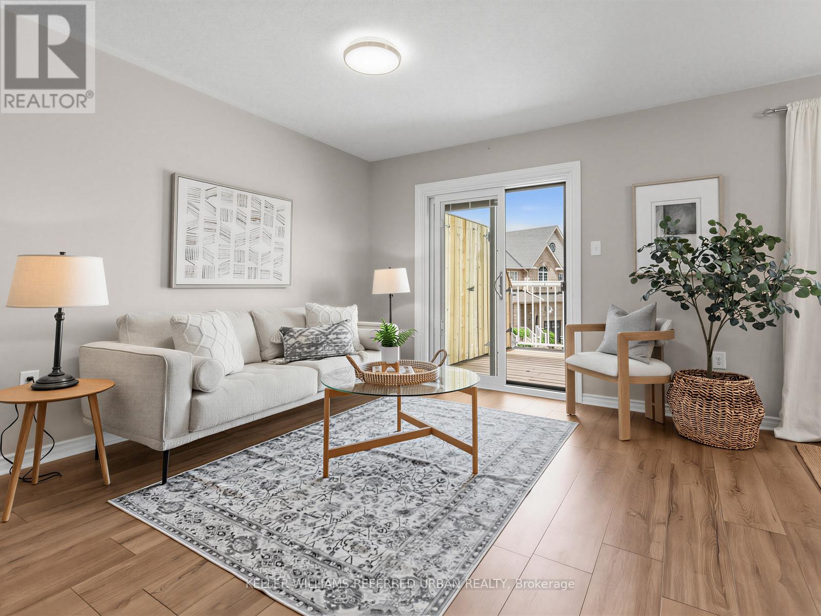 5 Caserta Street, Georgina, Ontario  L4P 0E6 - Photo 3 - N13669132