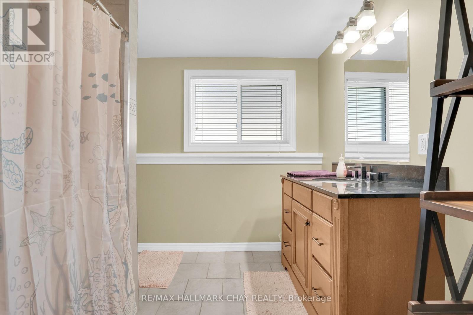 51 Indianola Crescent, Wasaga Beach, Ontario  L9Z 2W4 - Photo 11 - S13669100