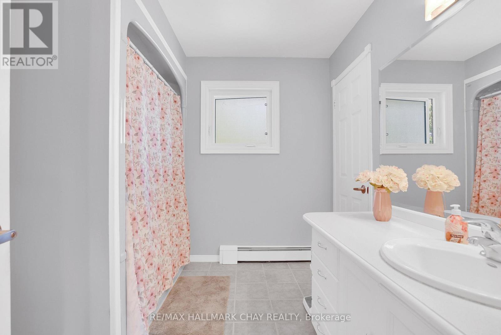 51 Indianola Crescent, Wasaga Beach, Ontario  L9Z 2W4 - Photo 22 - S13669100