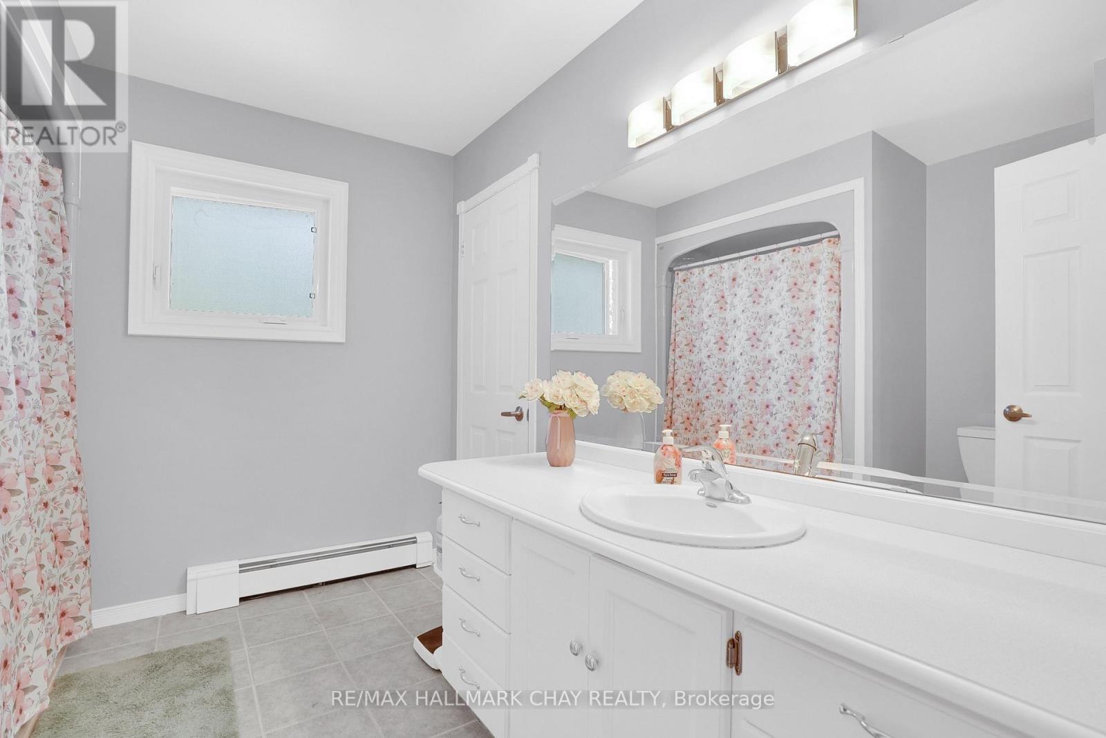 51 Indianola Crescent, Wasaga Beach, Ontario  L9Z 2W4 - Photo 23 - S13669100