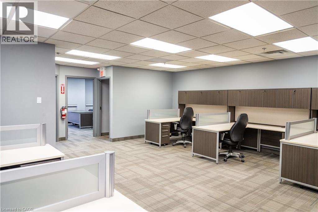 5100 South Service Road, Burlington, Ontario  L7L 6A5 - Photo 8 - 40855485