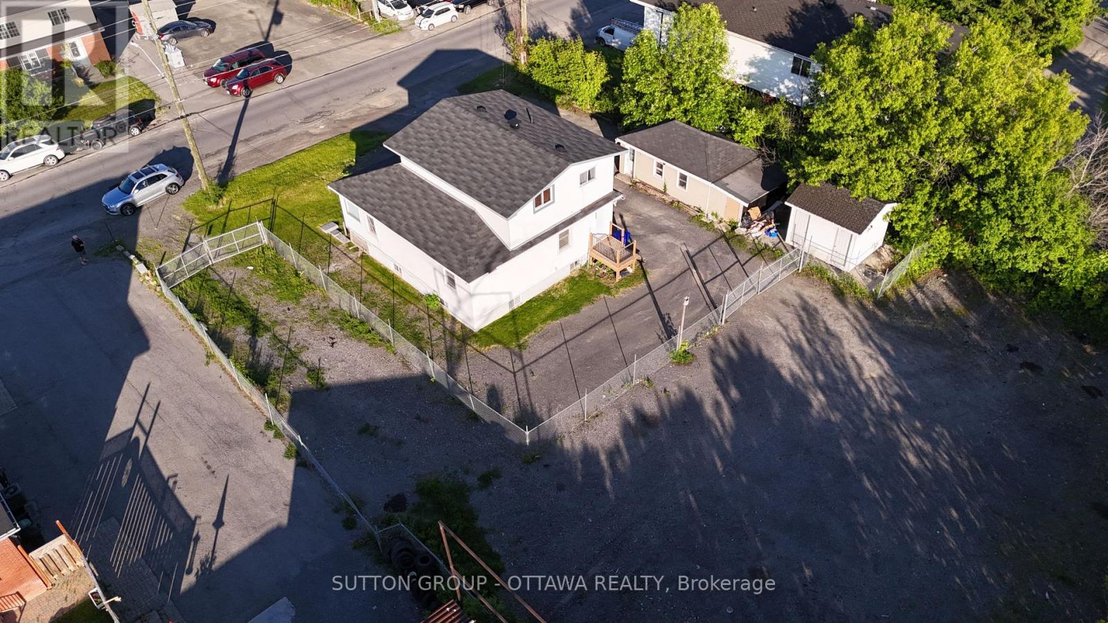 1368 Labrie Avenue, Ottawa, Ontario  K1B 3M1 - Photo 9 - X13073622