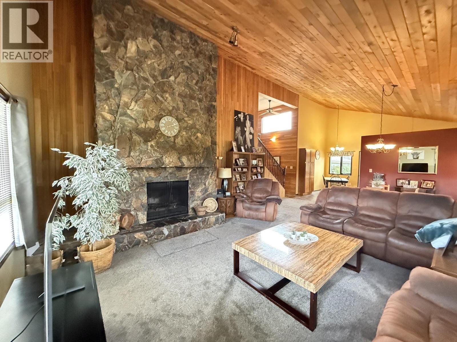2644 Selkirk Road, Williams Lake, British Columbia  V2G 4W9 - Photo 6 - R3155316