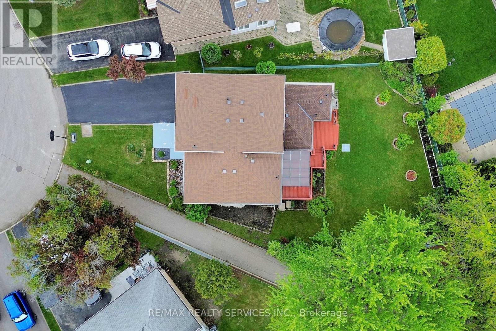 53 GENEVA CRESCENT, Brampton, Ontario
