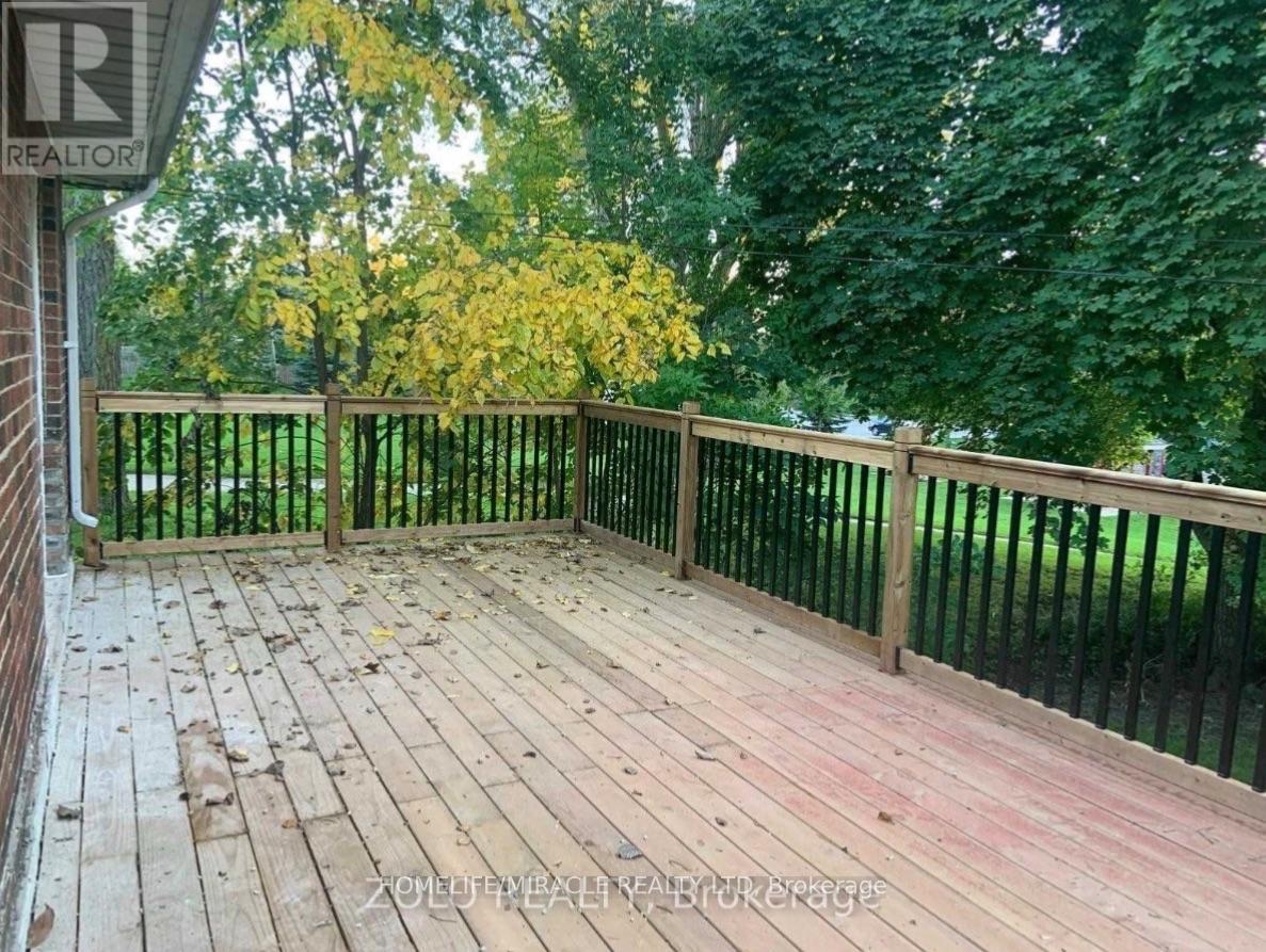 236 Main Renforth Drive, Toronto, Ontario  M9C 2K9 - Photo 5 - W13669084