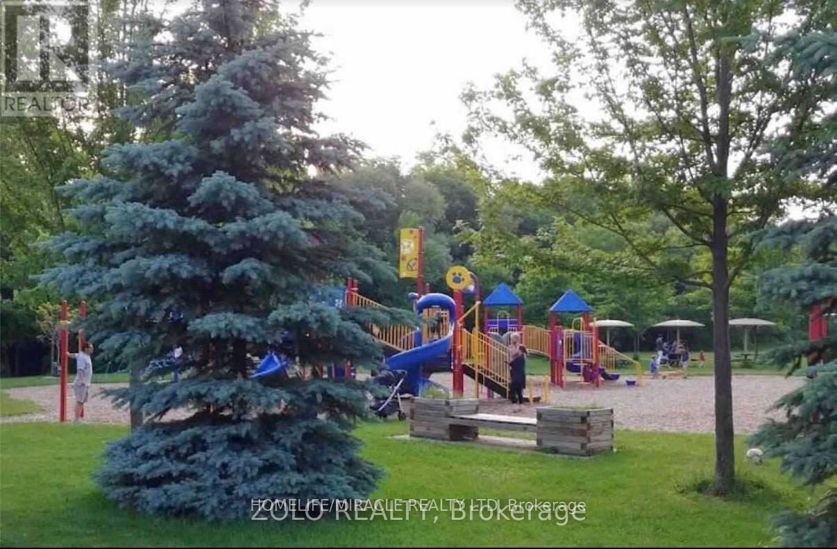 236 Main Renforth Drive, Toronto, Ontario  M9C 2K9 - Photo 7 - W13669084