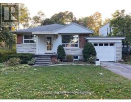 236 MAIN RENFORTH DRIVE, Toronto, Ontario