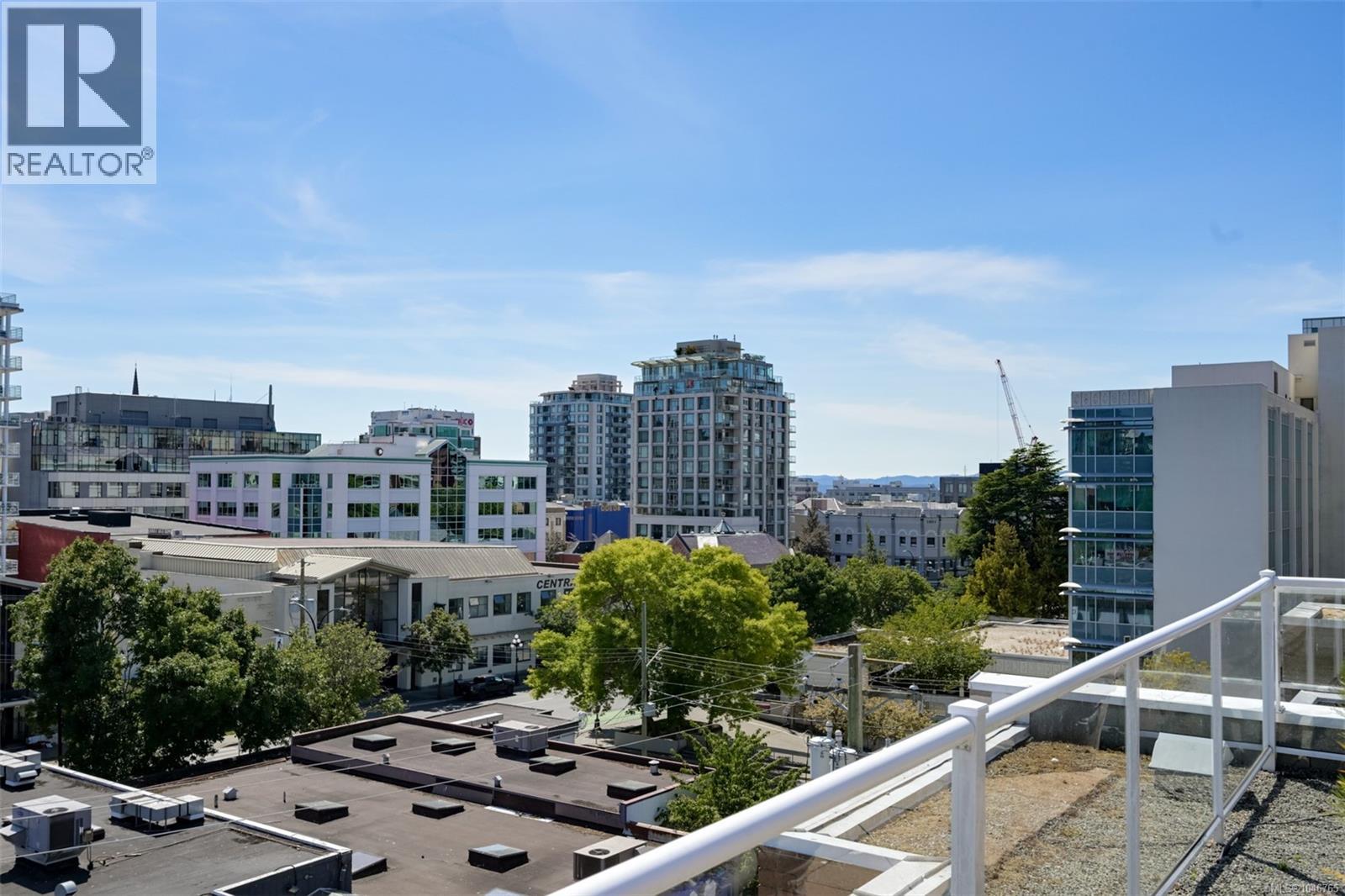 203 1602 Quadra St, Victoria, British Columbia  V8W 2L4 - Photo 30 - 1046765
