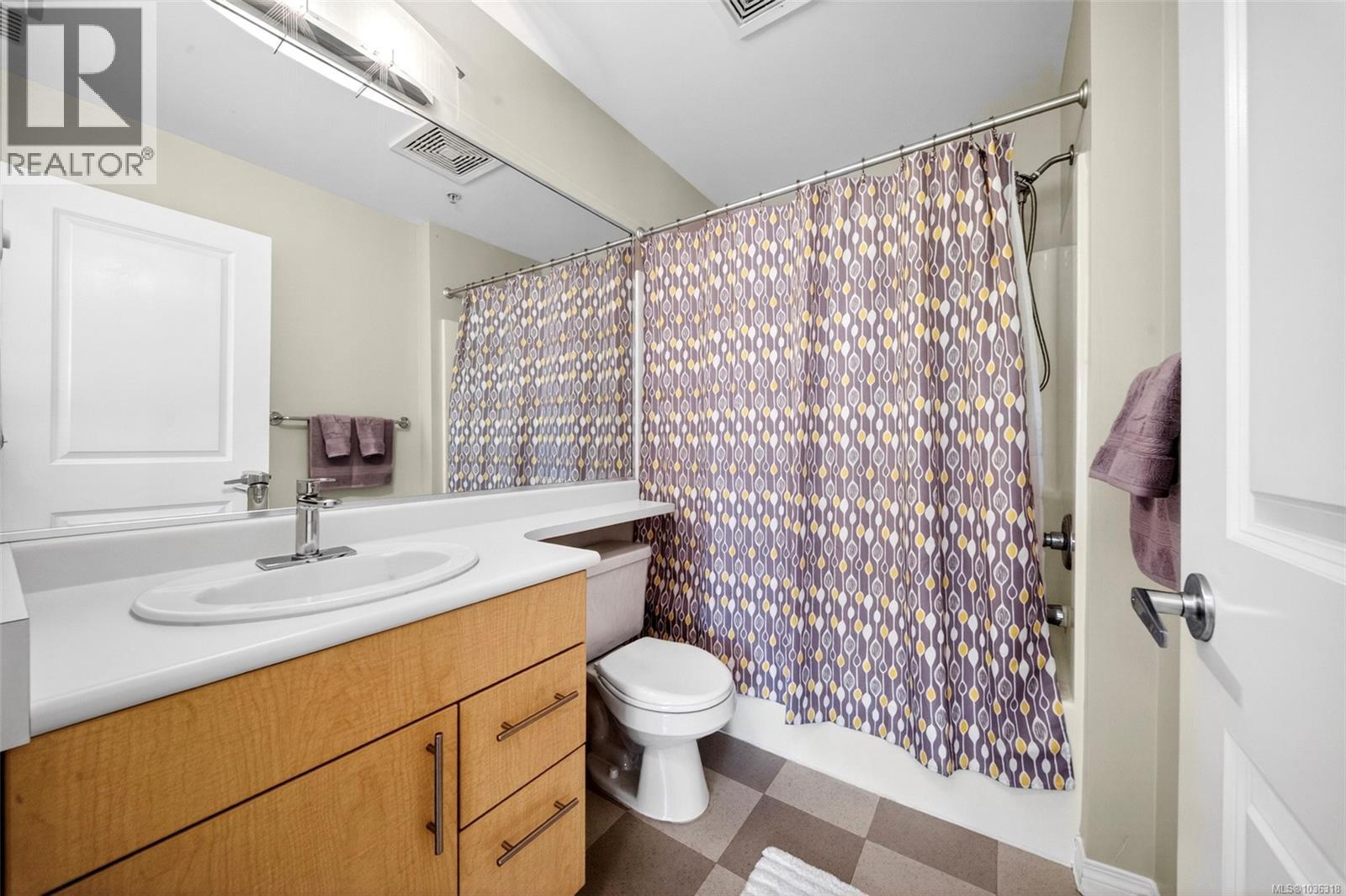 403 1550 Church Ave, Saanich, British Columbia  V8P 2H1 - Photo 14 - 1036318