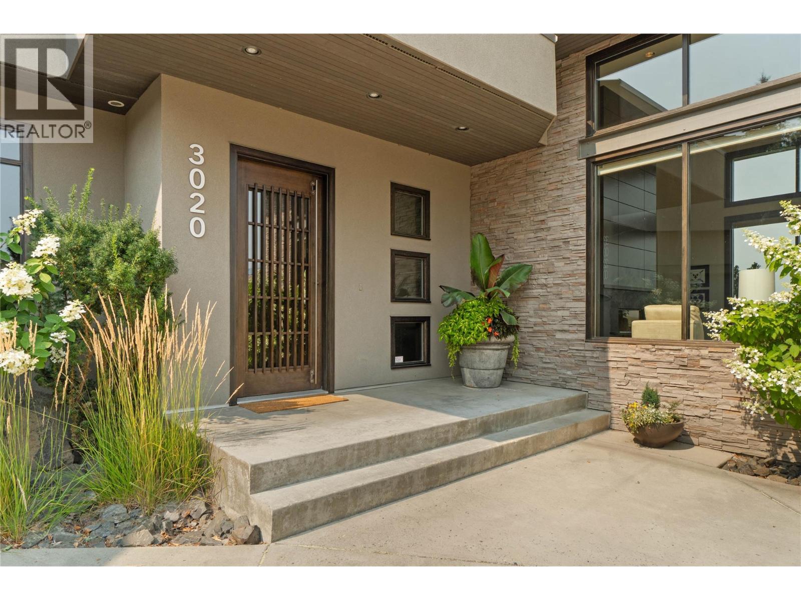 3020 Kicking Horse Drive, Kamloops, British Columbia  V2E 2T6 - Photo 14 - 10397270