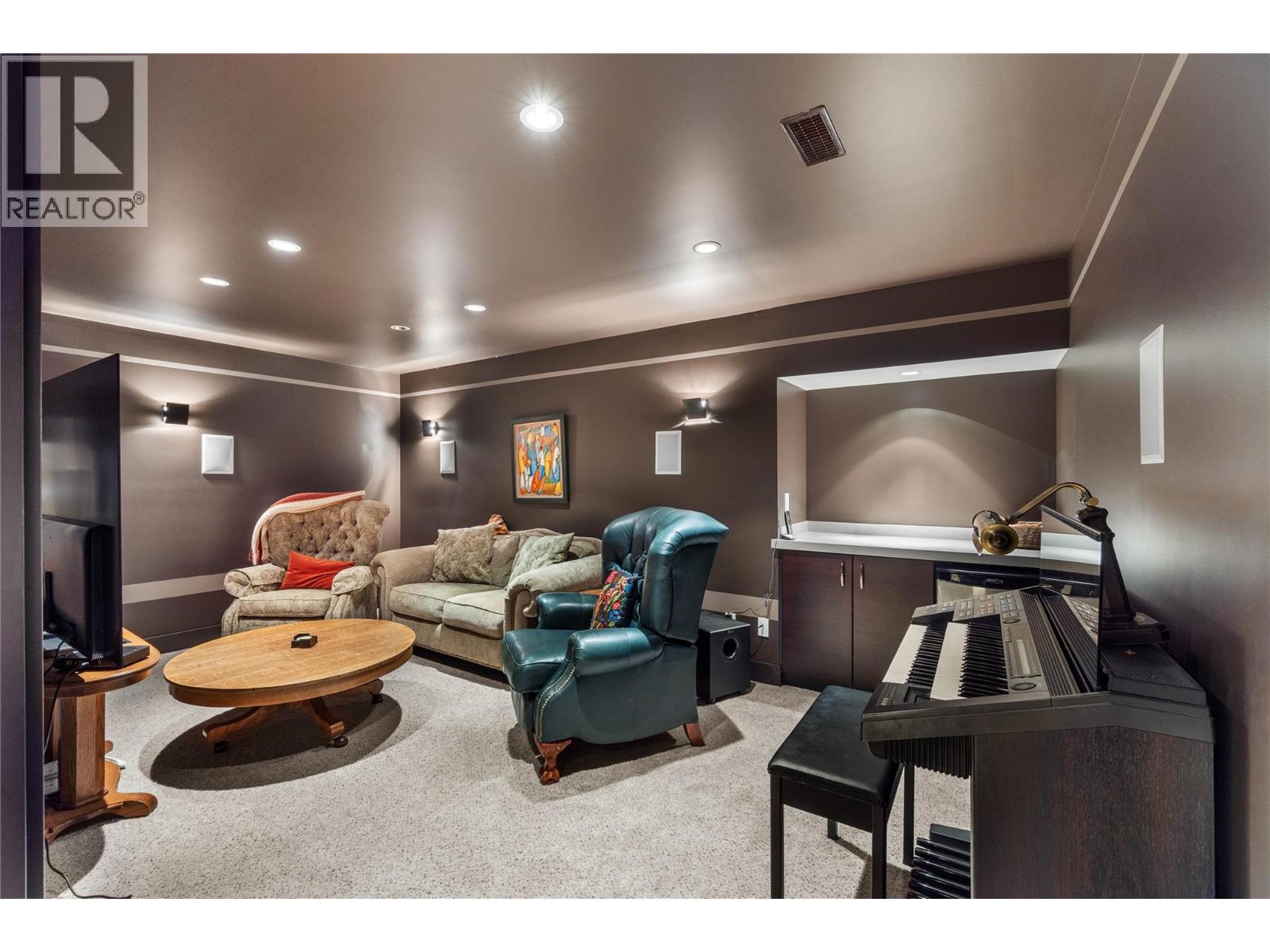 3020 Kicking Horse Drive, Kamloops, British Columbia  V2E 2T6 - Photo 43 - 10397270