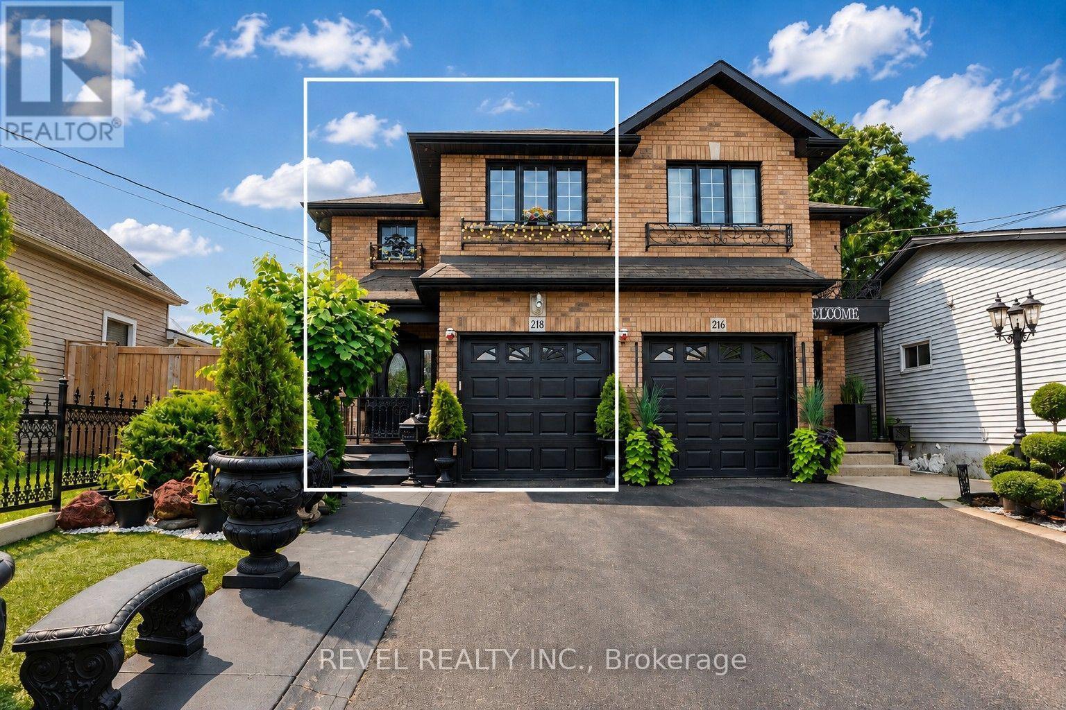 218 MACAULAY STREET E, Hamilton, Ontario