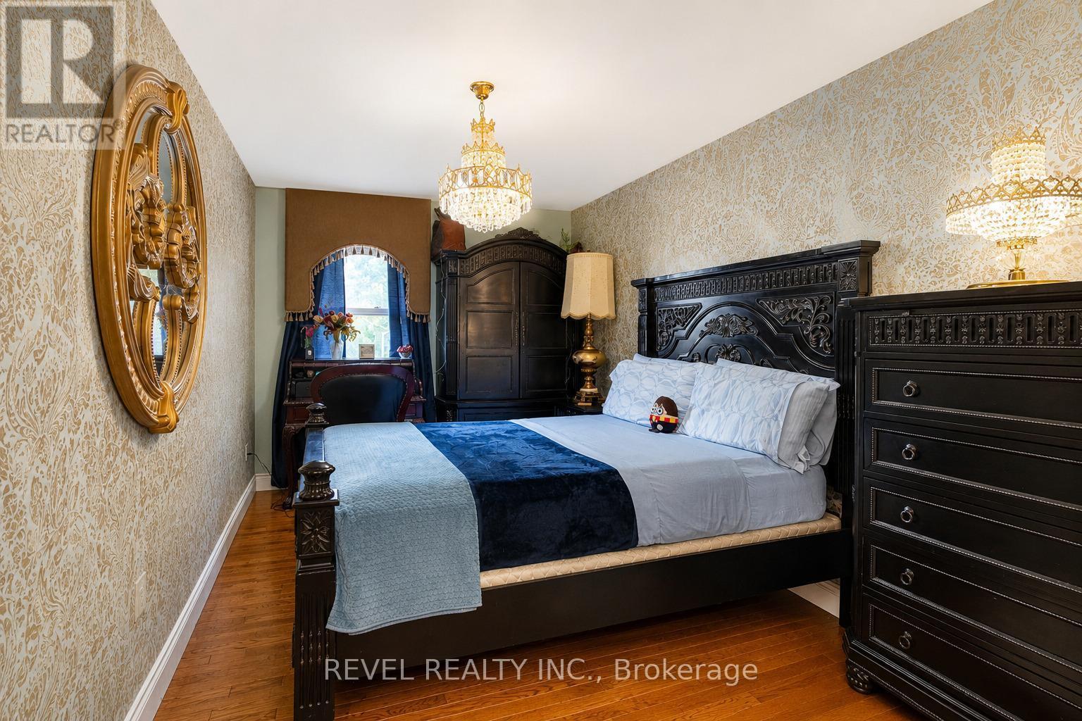 218 Macaulay Street E, Hamilton, Ontario  L8L 3X8 - Photo 21 - X13669116